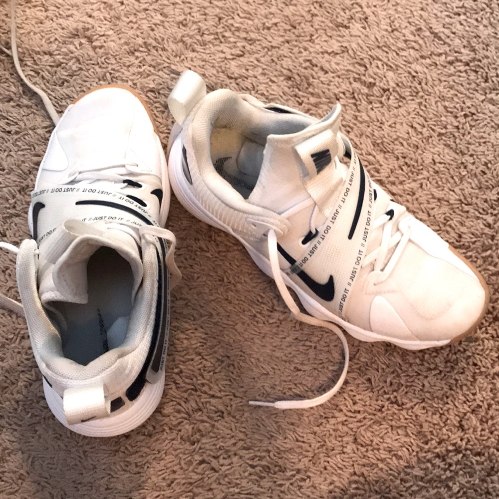 Nike React Hyperset Volleyball Shoes Size 8.5